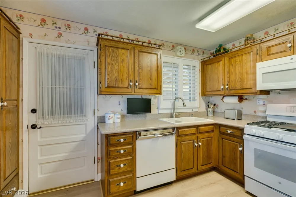 661 Burton Street Henderson, NV 89015