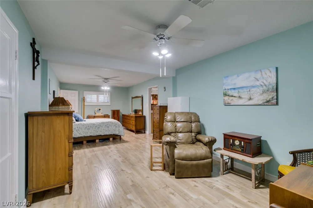 661 Burton Street Henderson, NV 89015