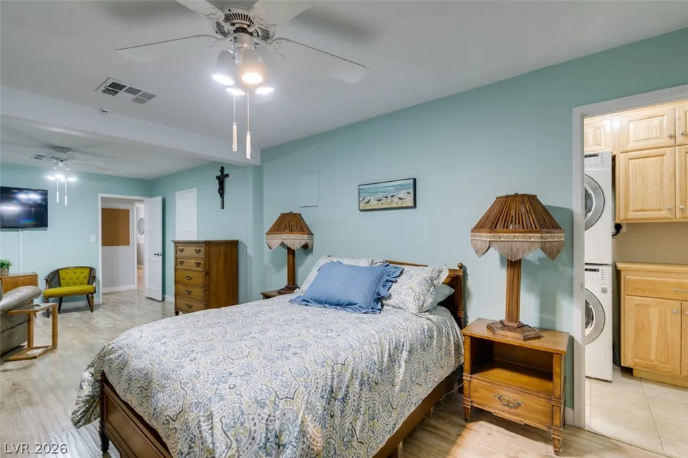 661 Burton Street Henderson, NV 89015