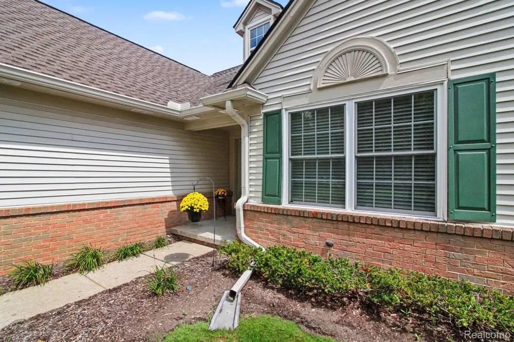 6396 Heron Park Way Independence Charter Township, MI 48346