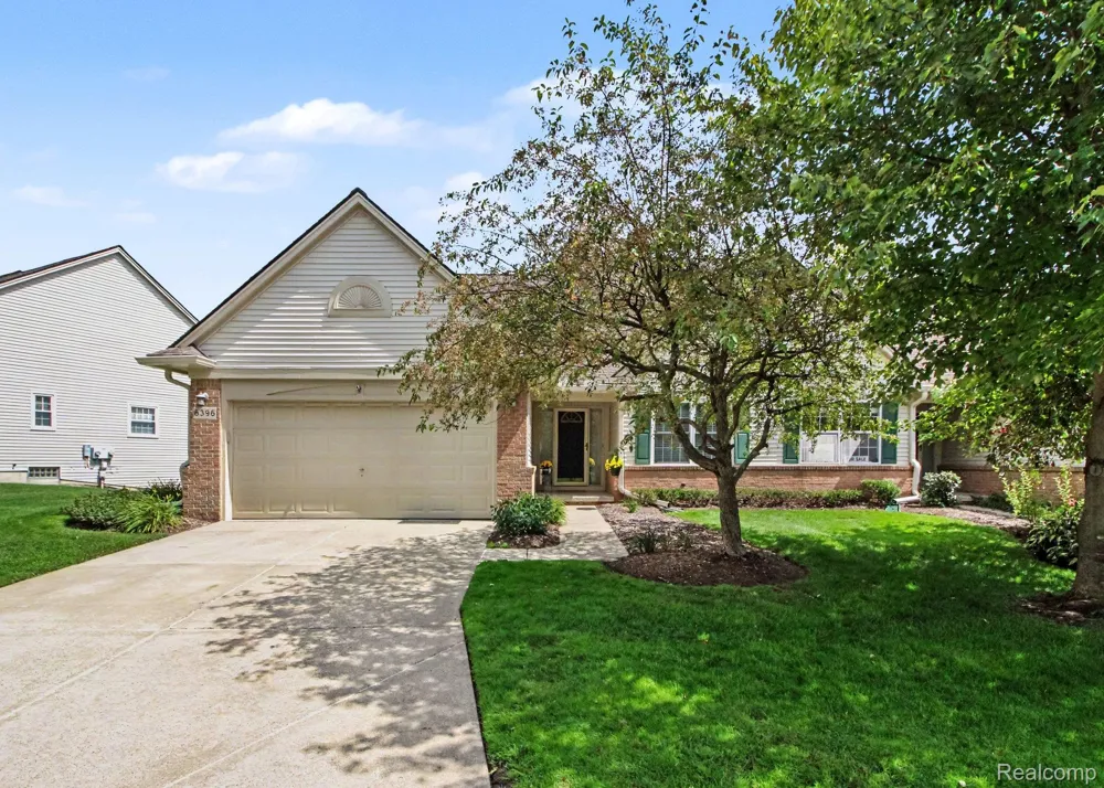 6396 Heron Park Way Independence Charter Township, MI 48346