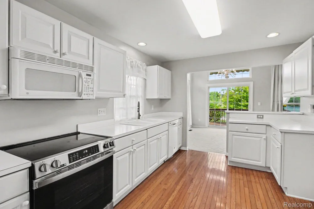 6396 Heron Park Way Independence Charter Township, MI 48346