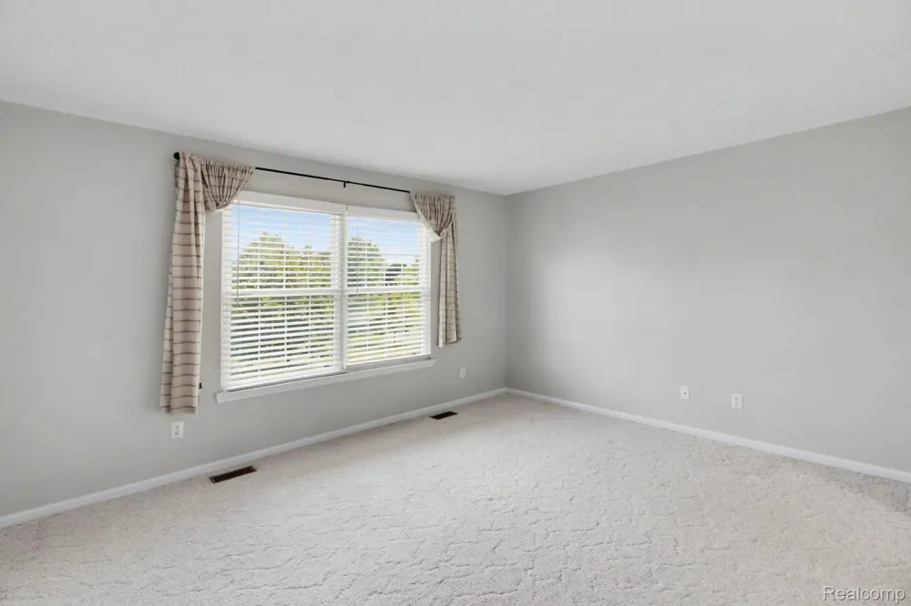 6396 Heron Park Way Independence Charter Township, MI 48346