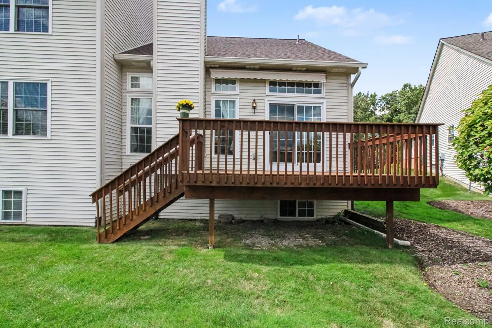 6396 Heron Park Way Independence Charter Township, MI 48346