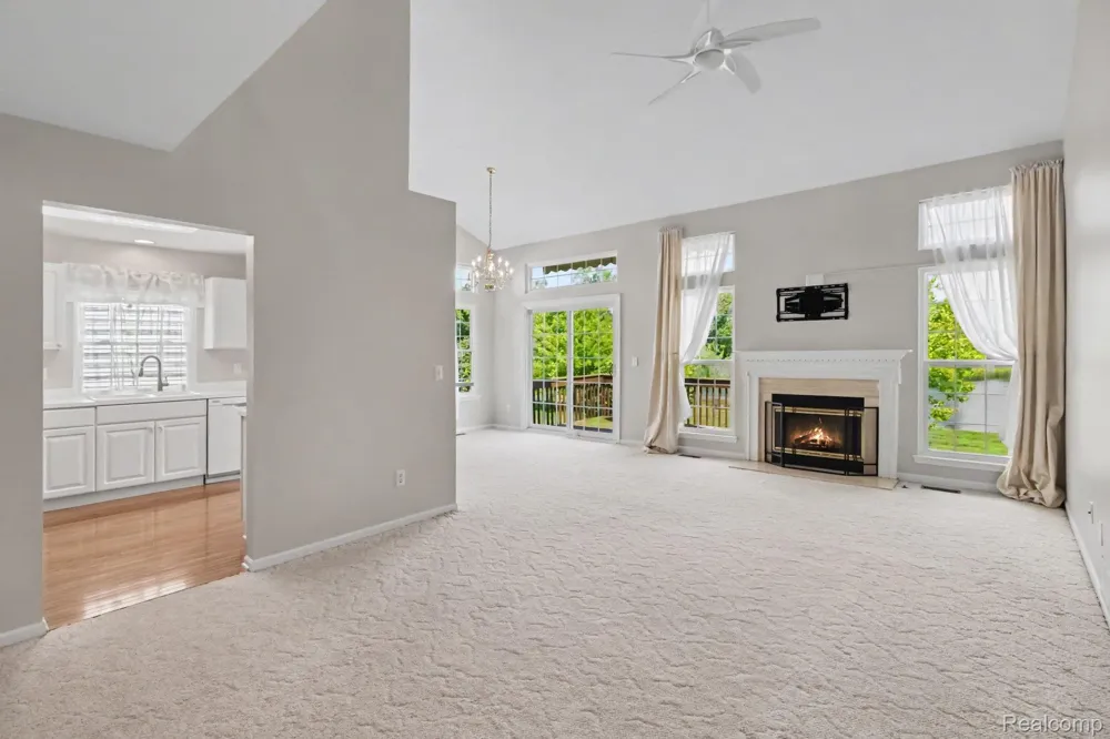 6396 Heron Park Way Independence Charter Township, MI 48346