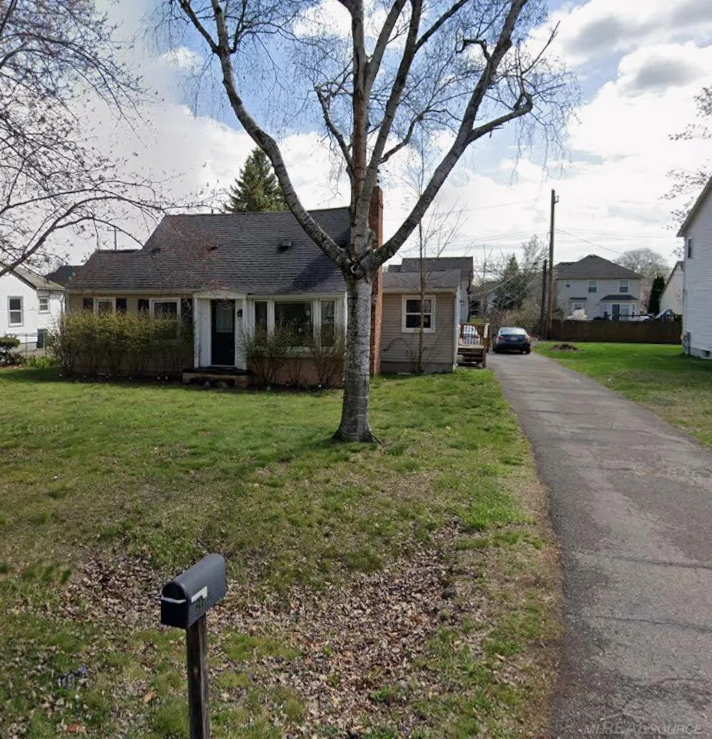 2010 Van Courtland Drive Troy City, MI 48083