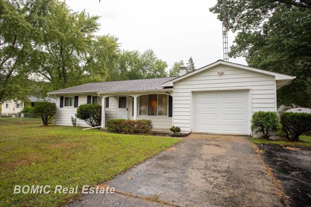 11220 Langdon Drive Vienna Charter Township, MI 48420