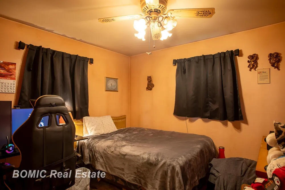 11220 Langdon Drive Vienna Charter Township, MI 48420