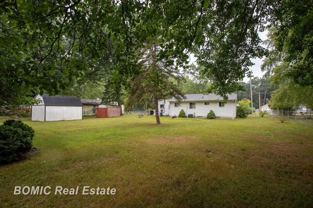 11220 Langdon Drive Vienna Charter Township, MI 48420