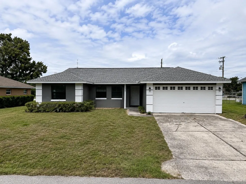 3217 CHERRY HILL CIRCLE Lakeland, FL 33810