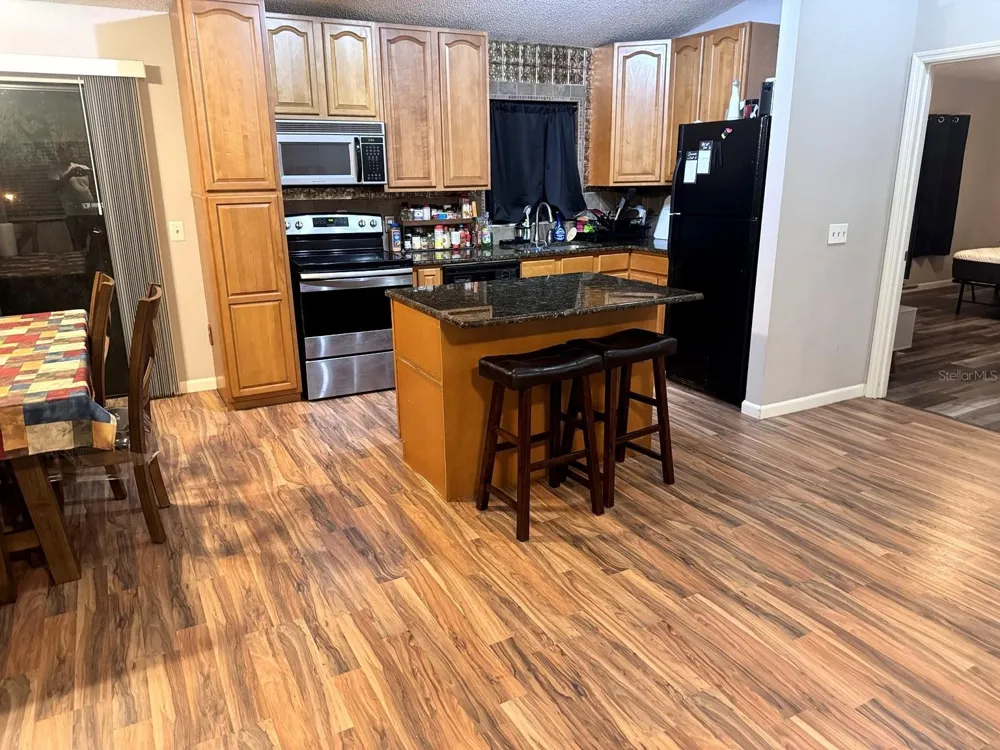 3217 CHERRY HILL CIRCLE Lakeland, FL 33810