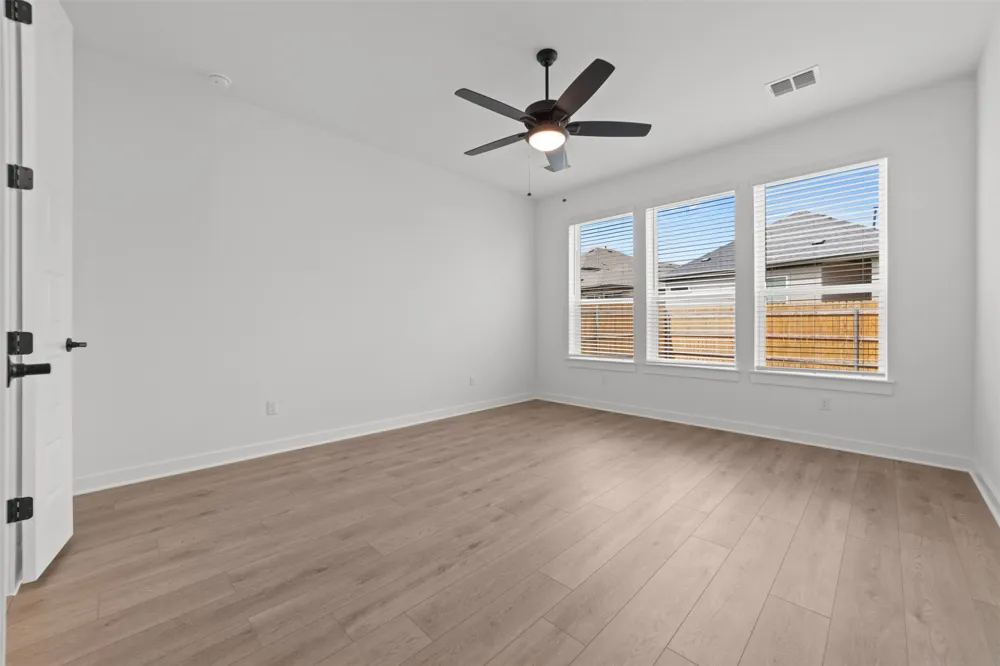 1129 Roger Hanks Parkway Dripping Springs, TX 78620