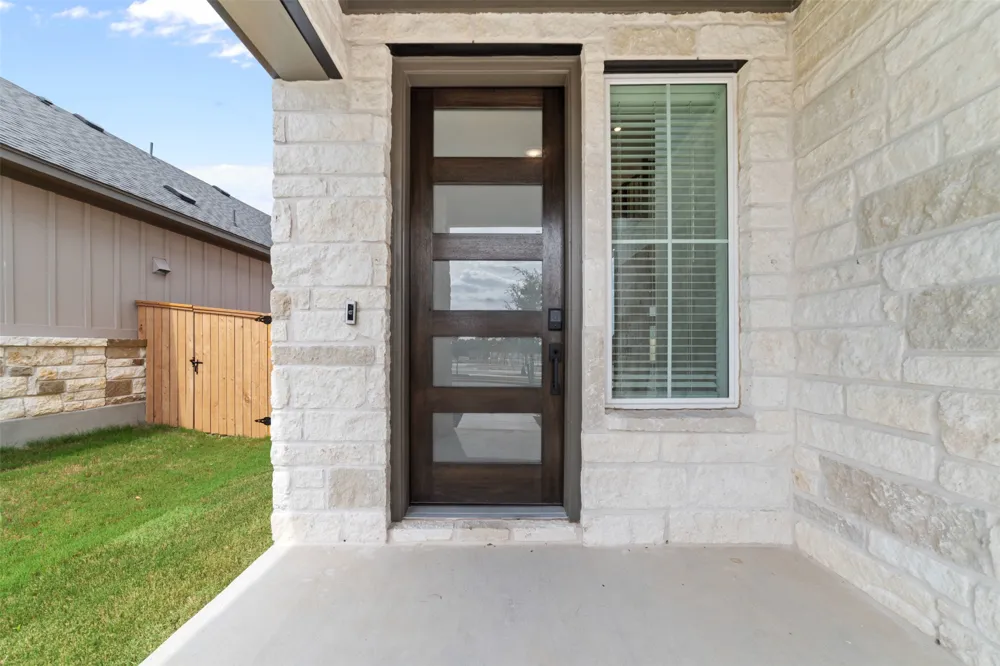 1129 Roger Hanks Parkway Dripping Springs, TX 78620