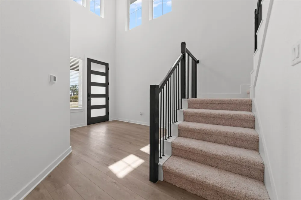 1129 Roger Hanks Parkway Dripping Springs, TX 78620