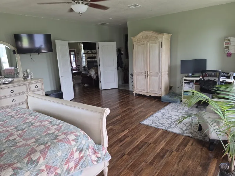 202 Private Road 4464 Rockdale, TX 76567