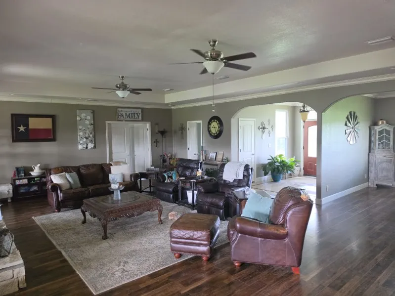 202 Private Road 4464 Rockdale, TX 76567
