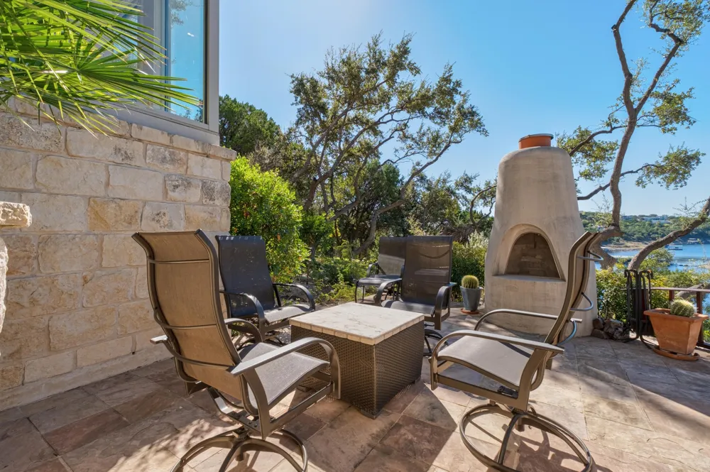 19905 Angel Bay Drive Spicewood, TX 78669