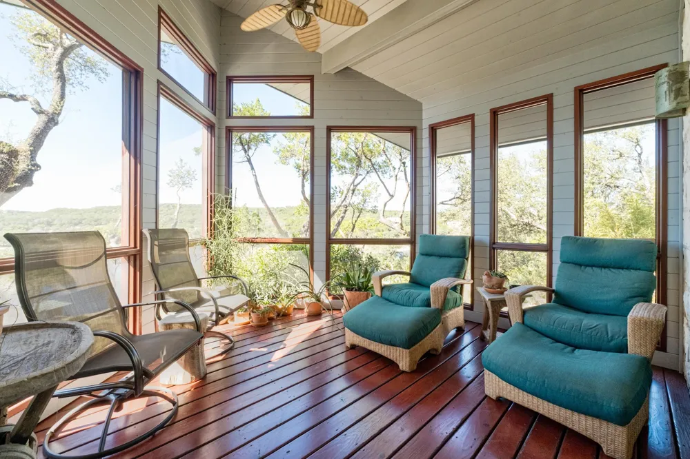 19905 Angel Bay Drive Spicewood, TX 78669