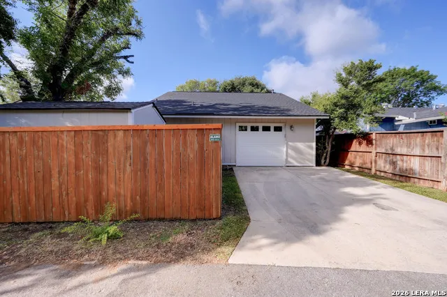 13618 Princes Knolls San Antonio, TX 78231