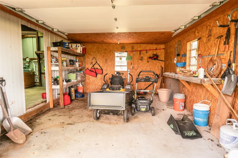 517 E Locust Street Nocona, TX 76255