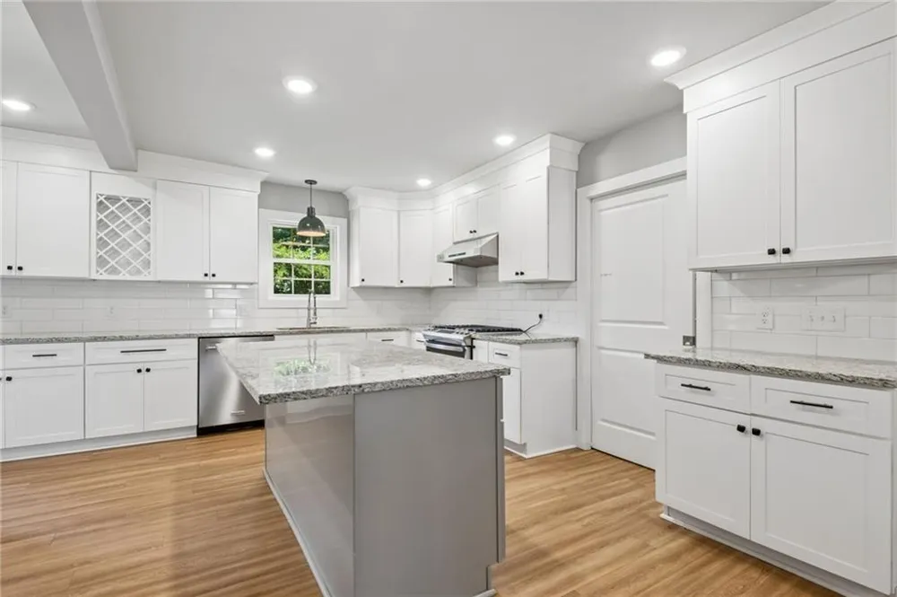 6113 Grant Ford Road Gainesville, GA 30506