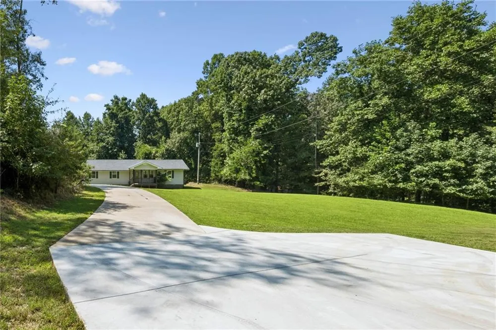 6113 Grant Ford Road Gainesville, GA 30506