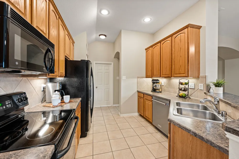 829 Sequoia Way Saginaw, TX 76131