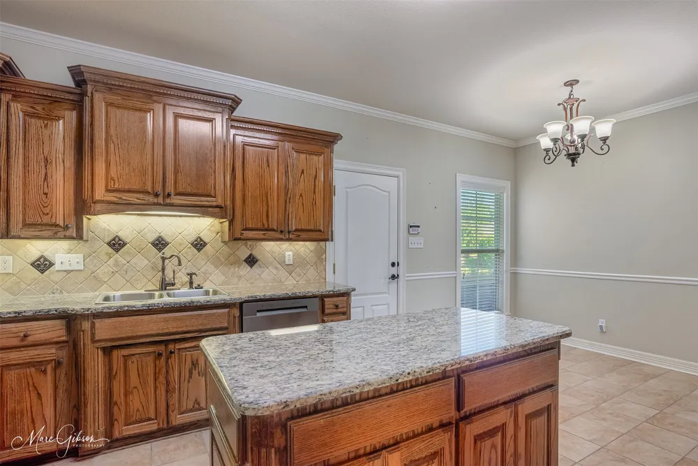 247 Olympia Drive Shreveport, LA 71106