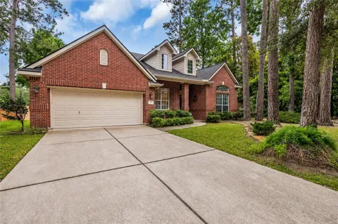 2 Clarewood Court