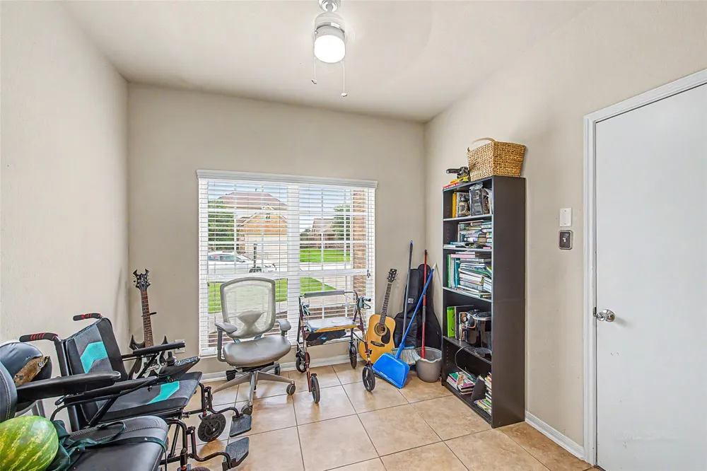 5006 Forest Hurst Glen Spring, TX 77373