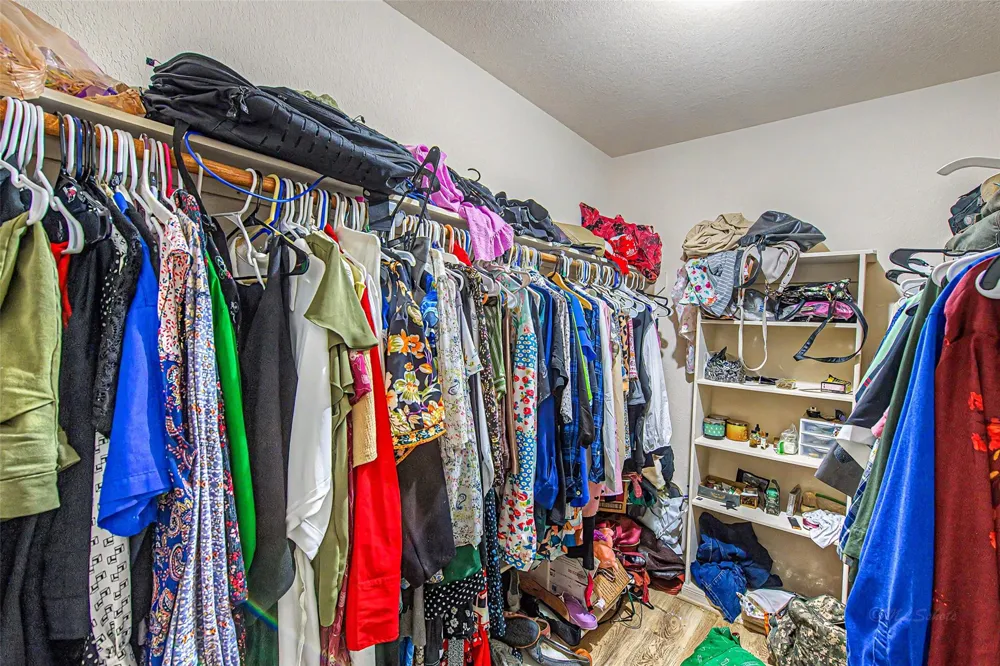 5006 Forest Hurst Glen Spring, TX 77373