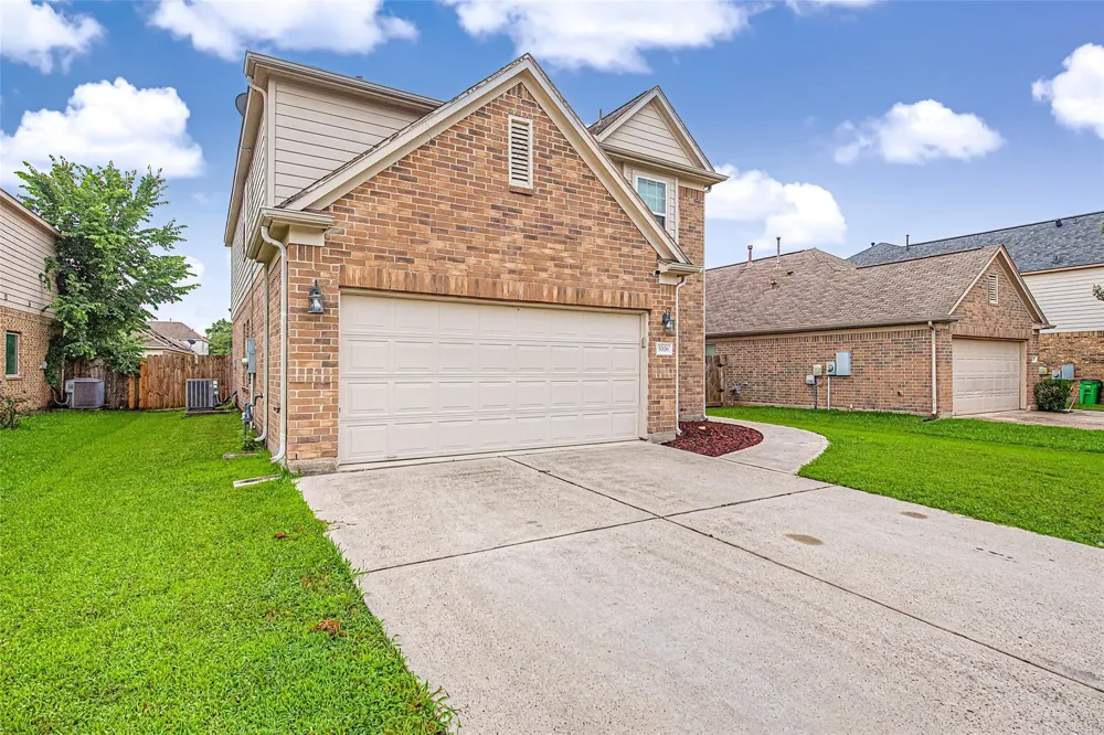 5006 Forest Hurst Glen Spring, TX 77373