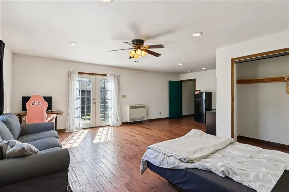 105 E Meadow Lane Big Bear City, CA 92314