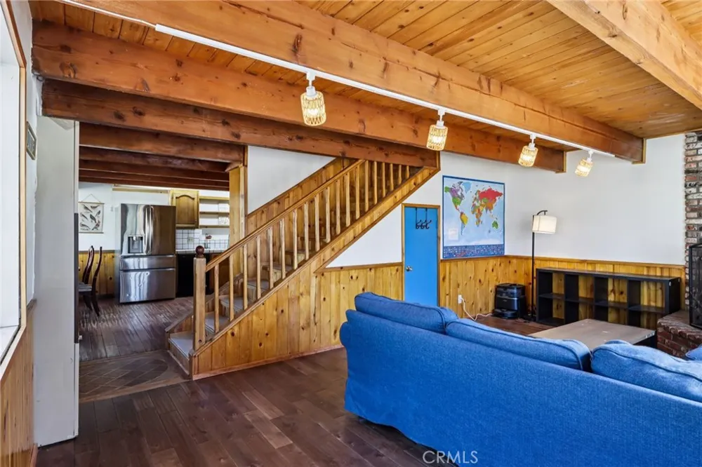 105 E Meadow Lane Big Bear City, CA 92314