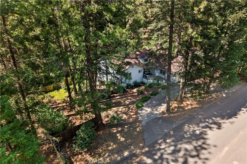 14847 Crescent Magalia, CA 95954