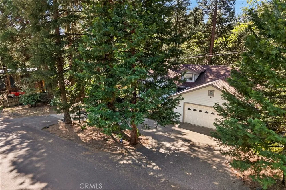 14847 Crescent Magalia, CA 95954