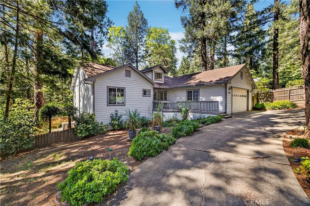 14847 Crescent Magalia, CA 95954