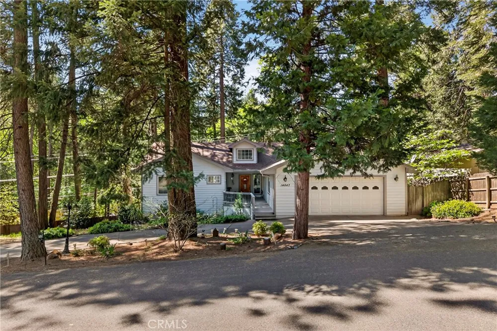 14847 Crescent Magalia, CA 95954