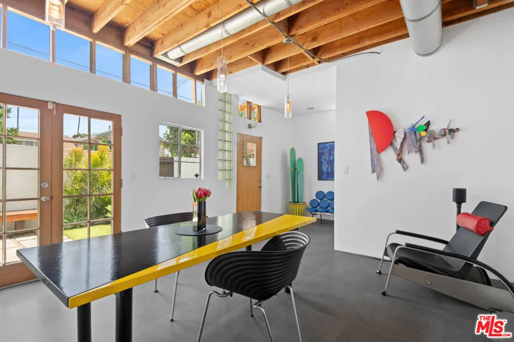 229 San Juan Avenue Los Angeles, CA 90291