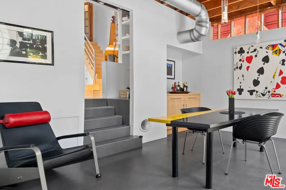 229 San Juan Avenue Los Angeles, CA 90291