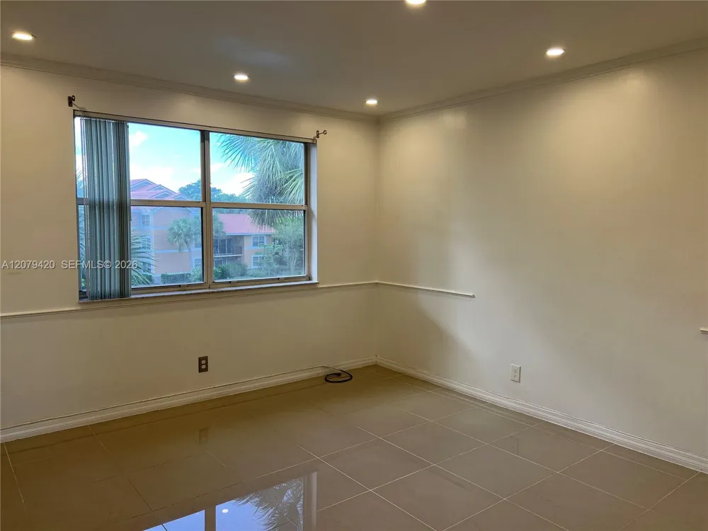 8721 Wiles Rd #306 Coral Springs, FL 33067
