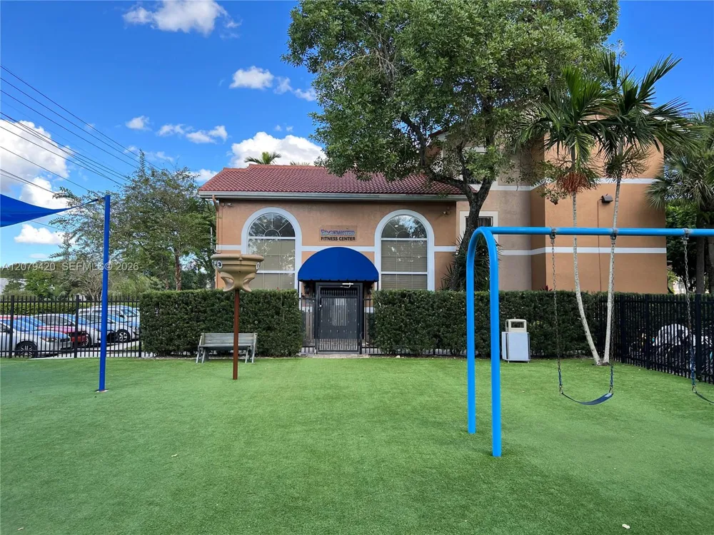 8721 Wiles Rd #306 Coral Springs, FL 33067