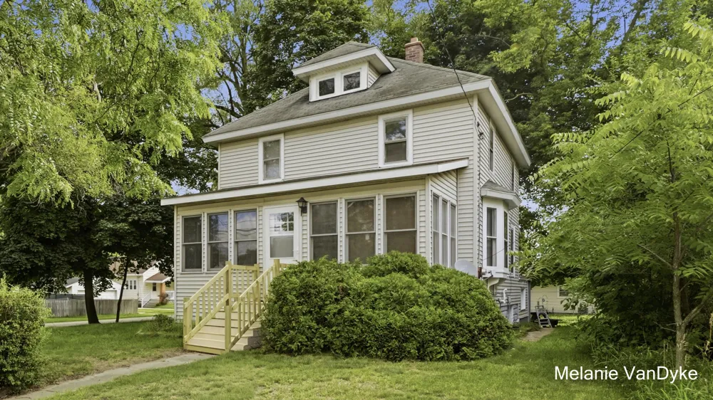 2244 Fuller Avenue NE Grand Rapids, MI 49505