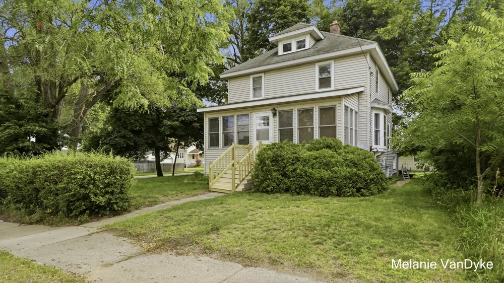 2244 Fuller Avenue NE Grand Rapids, MI 49505