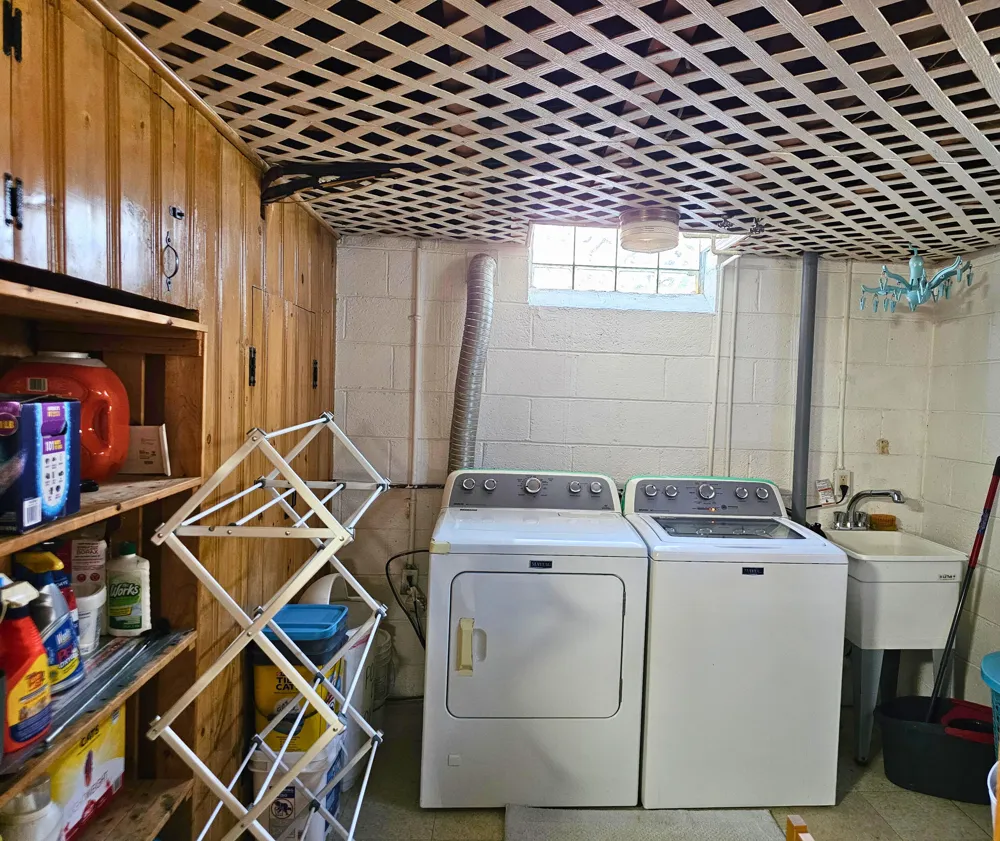 22425 Louise Street Saint Clair Shores, MI 48081