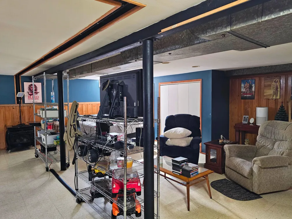 22425 Louise Street Saint Clair Shores, MI 48081