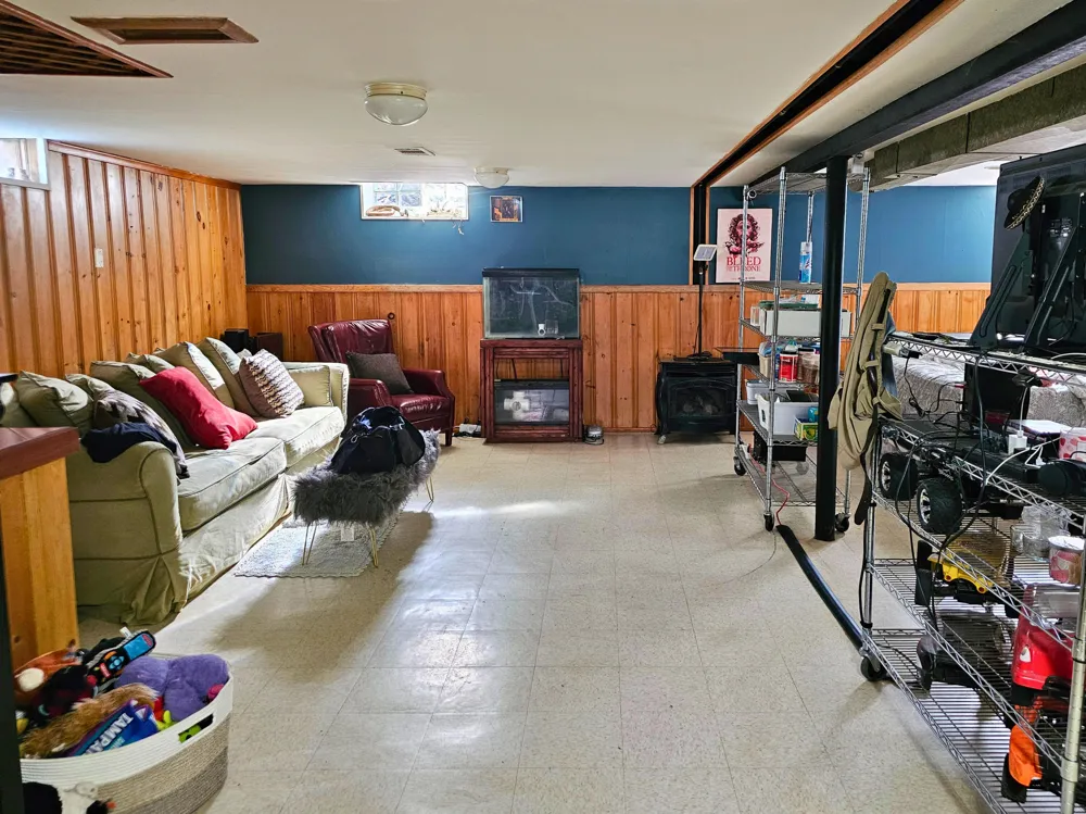 22425 Louise Street Saint Clair Shores, MI 48081