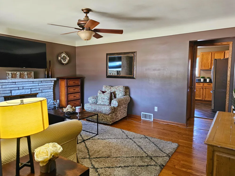 22425 Louise Street Saint Clair Shores, MI 48081