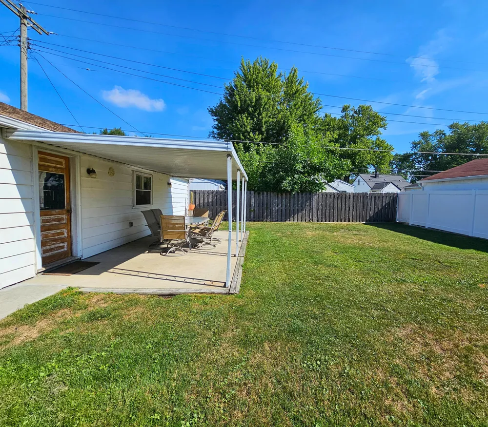 22425 Louise Street Saint Clair Shores, MI 48081