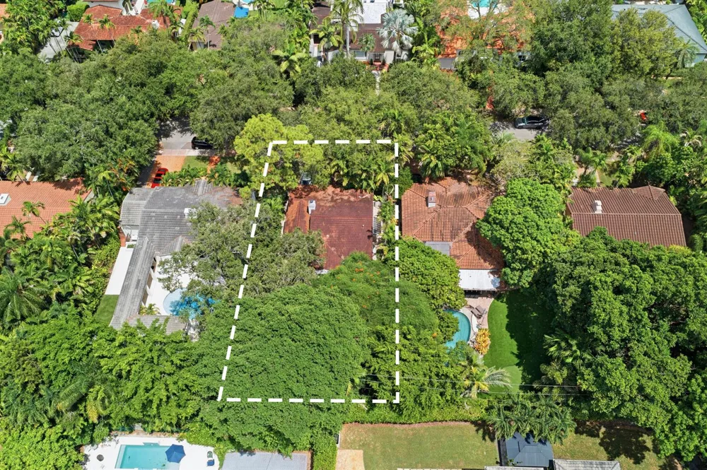 3700 Harlano Street Coral Gables, FL 33134